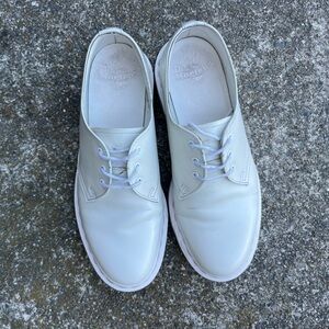 Dr. Martens Classic White Men's Oxfords